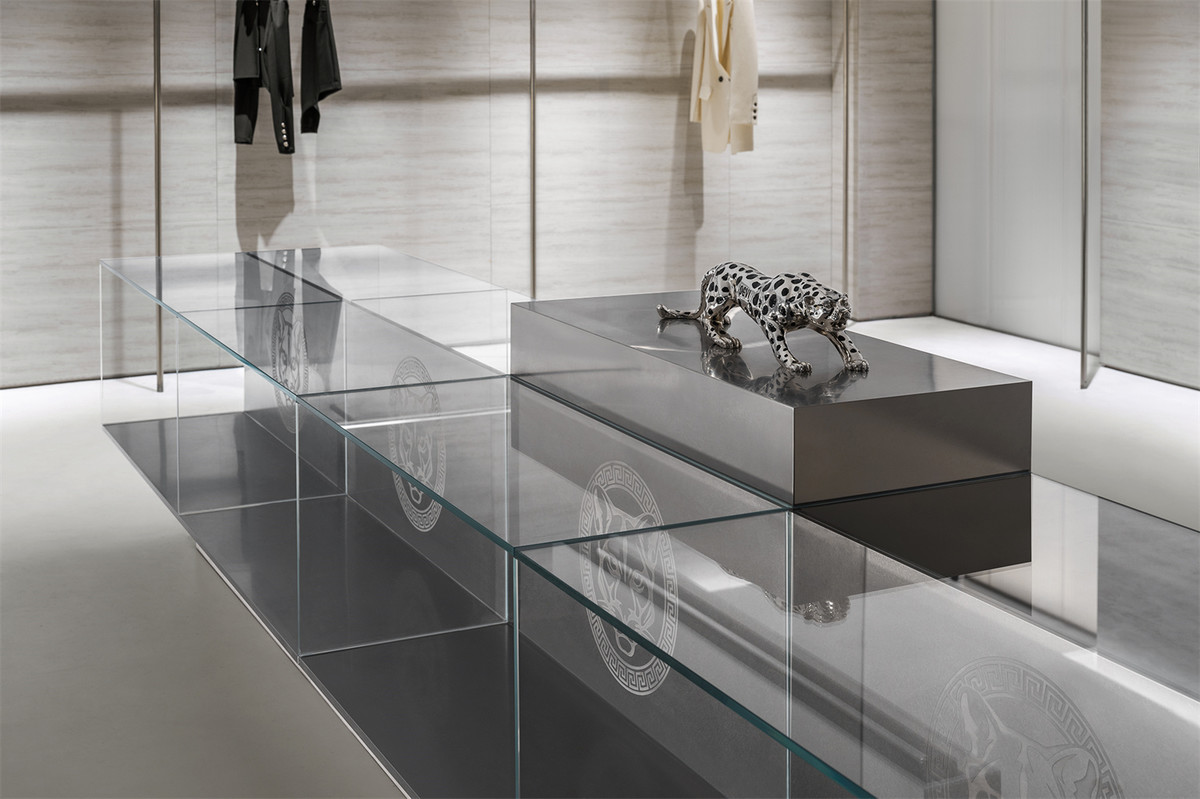 Fashion Clothing Store Interior | Display Furniture Custom Fashion Clothing Store Interior | Display Furniture Custom
